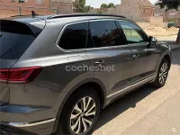 Usado VW Touareg R-line 286 CV (210 kW) 2020 Gris / plata SUV
