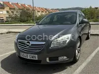 Usado Opel Insignia Sport 160 CV (117 kW) 2009 Gris / plata Berlina