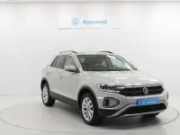 Usado VW T-Roc Life 150 CV (110 kW) 2024 Gris SUV