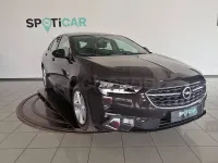 Usado Opel Insignia Business 122 CV (89 kW) 2022 Gris / plata Berlina
