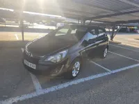 Usado Opel Corsa Selective 86 CV (63 kW) 2014 Negro Utilitario