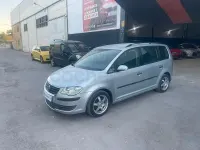 Usado VW Touran Advance 105 CV (77 kW) 2009 Gris / plata Monovolumen
