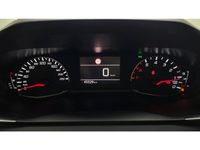 Usado Peugeot 2008 Active 102 CV (75 kW) 2023 Gris SUV