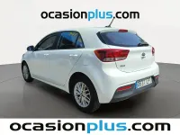 Usado Kia Rio 84 CV (61 kW) 2021 Blanco Berlina