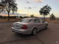 Usado Mercedes E55 AMG AMG 476 CV (350 kW) 2003 Gris / plata Berlina