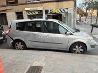 Usado Renault Grand Scénic II Dynamique 136 CV (100 kW) 2004 Gris / plata Monovolumen