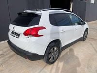 Usado Peugeot 2008 Allure 100 CV (73 kW) 2016 Blanco SUV