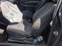 Usado Ford Focus Trend 101 CV (74 kW) 2002 Azul Utilitario