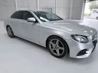 Usado Mercedes E220 194 CV (142 kW) 2019 Gris / plata Berlina