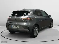 Usado Renault Clio Evolution 101 CV (74 kW) 2025 Gris Utilitario