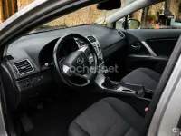 Usado Toyota Avensis Advance 124 CV (91 kW) 2012 Gris / plata Berlina