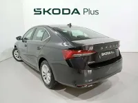 Usado Skoda Octavia Selection 150 CV (110 kW) 2025 Negro Berlina