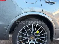 Usado Porsche Cayenne S E-Hybrid 416 CV (305 kW) 2015 Gris / plata SUV