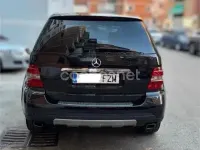 Usado Mercedes ML280 AMG Edition 1 190 CV (139 kW) 2008 Negro SUV