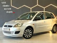 Usado Ford Fiesta Ambiente 70 CV (51 kW) 2007 Gris / plata Berlina