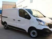 Usado Renault Trafic 120 CV (88 kW) 2019 Blanco Monovolumen