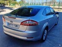 Usado Ford Mondeo Trend 125 CV (91 kW) 2007 Gris / plata Berlina