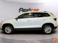 Usado Skoda Karoq Selection 150 CV (110 kW) 2024 Blanco SUV