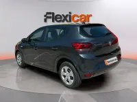 Usado Dacia Sandero Essentiel 101 CV (74 kW) 2021 Gris Berlina