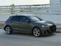 Usado Audi A1 Sportback S-Line 200 CV (147 kW) 2019 Gris / plata Utilitario