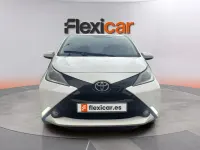 Usado Toyota Aygo X-cite 72 CV (52 kW) 2018 Blanco Utilitario