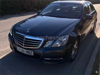 Usado Mercedes E200 Avantgarde 136 CV (100 kW) 2013 Gris / plata Berlina