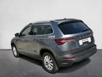 Usado Skoda Karoq Ambition 150 CV (110 kW) 2022 Gris / plata SUV