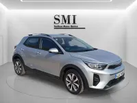 Usado Kia Stonic 84 CV (61 kW) 2022 Gris SUV