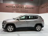 Usado Jeep Compass Longitude 120 CV (88 kW) 2020 Gris / plata SUV