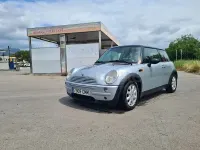 Usado Mini ONE 90 CV (66 kW) 2004 Gris / plata Utilitario