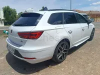 Usado Seat Leon FR 150 CV (110 kW) 2017 Blanco Familiar