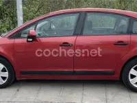 Käytetty Citroën C4 110 HP (80 kW) 2008 Punainen Sedan