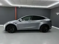 Usado Tesla Model Y 339 kW (461 CV) 2022 Gris SUV