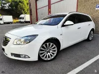 Usado Opel Insignia Cosmo 160 CV (117 kW) 2012 Blanco Familiar