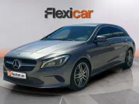 Usado Mercedes CLA180 Shooting Brake 136 CV (100 kW) 2019 Gris Familiar