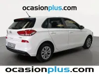 Usado Hyundai i30 120 CV (88 kW) 2018 Blanco Berlina