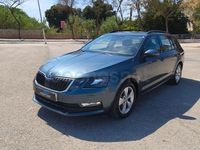 Usado Skoda Octavia Style 130 CV (95 kW) 2020 Gris / plata Familiar