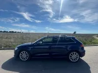 Usado Audi A3 Ambition 110 CV (80 kW) 2015 Azul Berlina