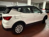 Usado Seat Arona Ecomotive 95 CV (69 kW) 2018 Blanco SUV