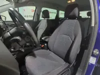 Usado Seat Leon Style 130 CV (95 kW) 2018 Azul Berlina