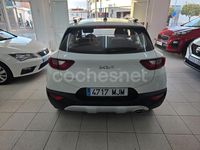 Usado Kia Stonic 84 CV (61 kW) 2023 Blanco SUV