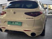 Usado Alfa Romeo Stelvio Veloce 209 CV (153 kW) 2020 Blanco SUV