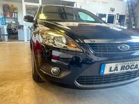 Usado Ford Focus Trend 90 CV (66 kW) 2010 Negro Berlina