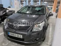 Usado Toyota Avensis Active 132 CV (97 kW) 2009 Gris / plata Berlina