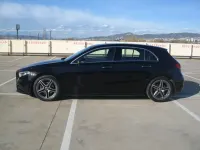 Usado Mercedes A180 116 CV (85 kW) 2022 Negro Utilitario