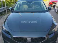 Usado Seat Leon FR 115 CV (84 kW) 2024 Gris / plata Berlina