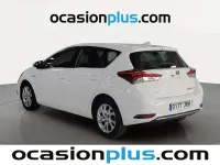 Usado Toyota Auris Active 116 CV (85 kW) 2016 Blanco Utilitario