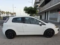 Usado Fiat Punto Pop 75 CV (55 kW) 2012 Blanco Utilitario