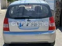 Usado Kia Picanto LX 65 CV (47 kW) 2005 Gris / plata Utilitario