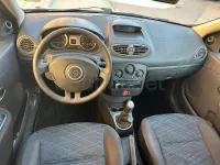 Usado Renault Clio Authentique 85 CV (62 kW) 2009 Marrón Familiar